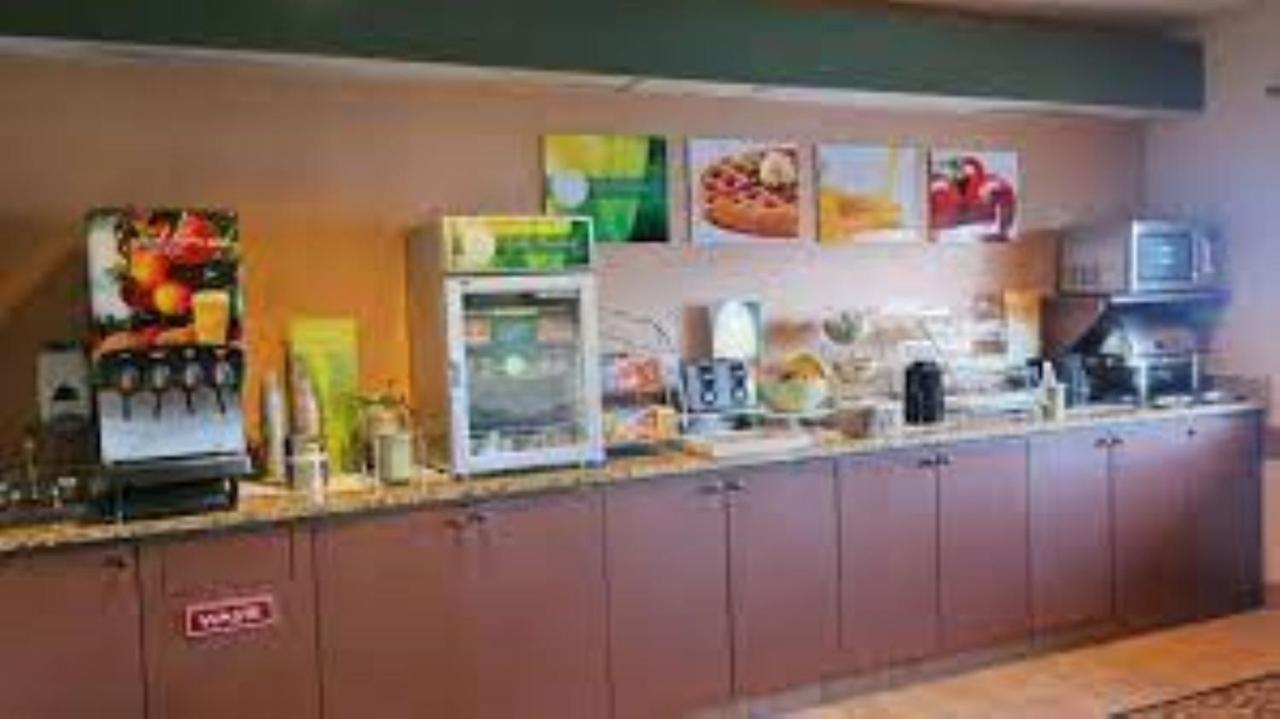 Quality Inn & Suites Loveland Ngoại thất bức ảnh